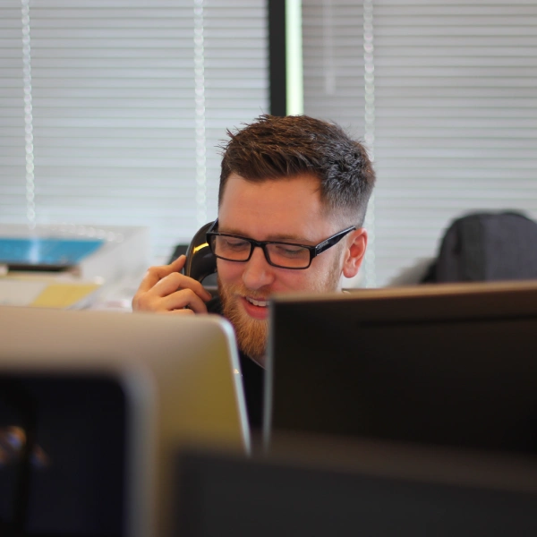 تماس با ما رکت تدبیر صنعت برق شریف